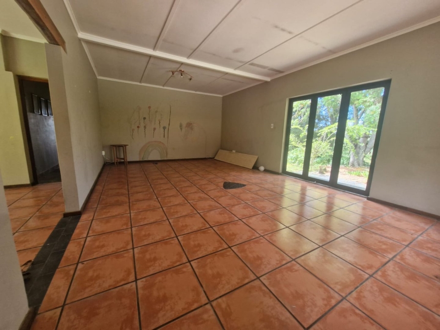 Commercial Property for Sale in Hoekwil Western Cape